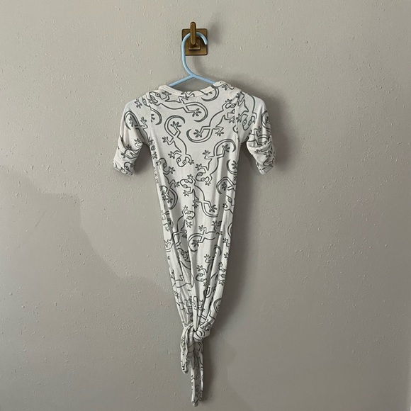 Spearmint Love Lizard Cloud White Tie Gown Size 0-3 Months - Picture 3 of 8